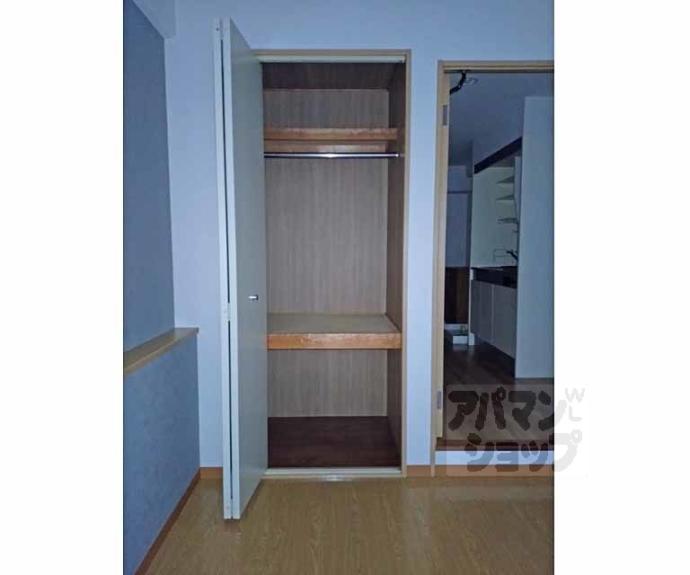 【アンピール伏見桃山】間取