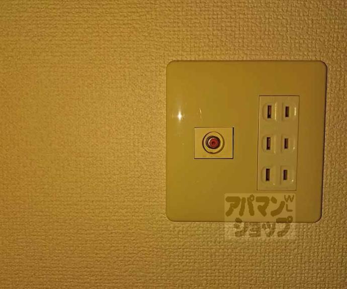 【アンピール伏見桃山】間取