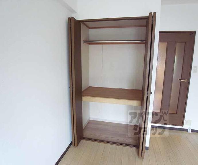 【Ｔｗｉｎ＇ｓ　Ｓｑｕａｒｅ　Ｗｅｓｔ】間取