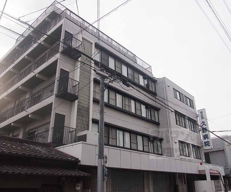 深草願成町貸家テラスハウス