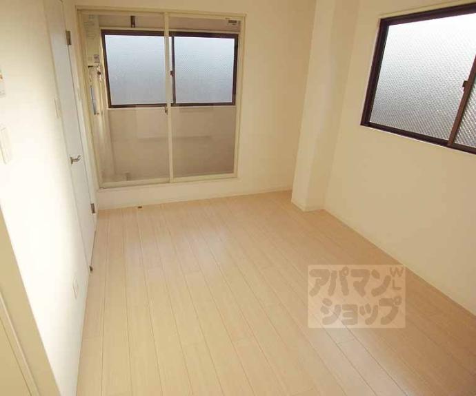 【ビッグバーンズ両替町】間取