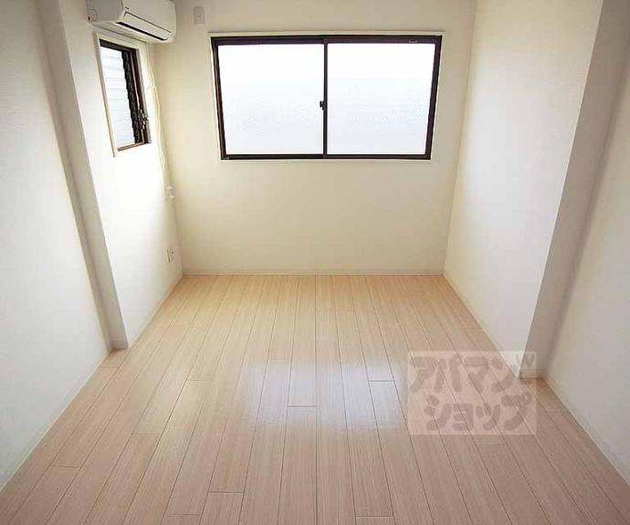 【ビッグバーンズ両替町】間取