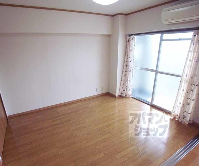 【コーポラス伏見】間取