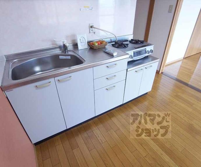 【コーポラス伏見】間取