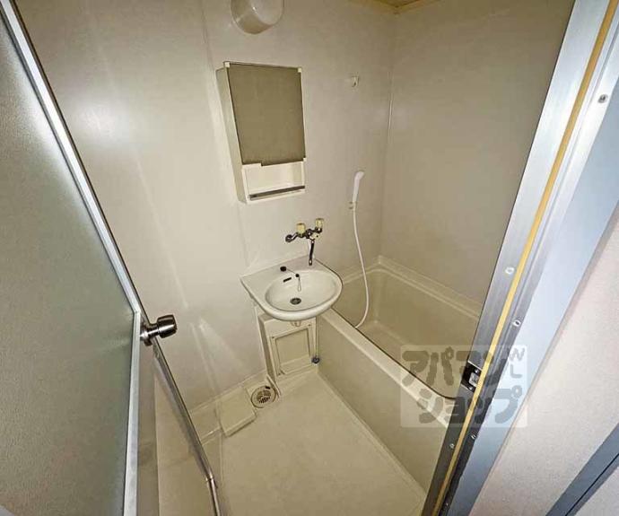 【アビタシオン南桃山】間取