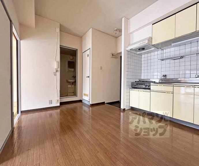 【アビタシオン南桃山】間取