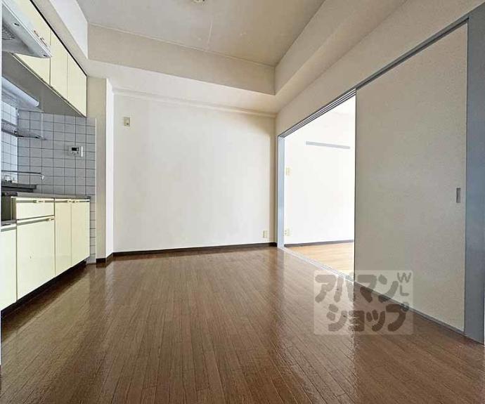 【アビタシオン南桃山】間取