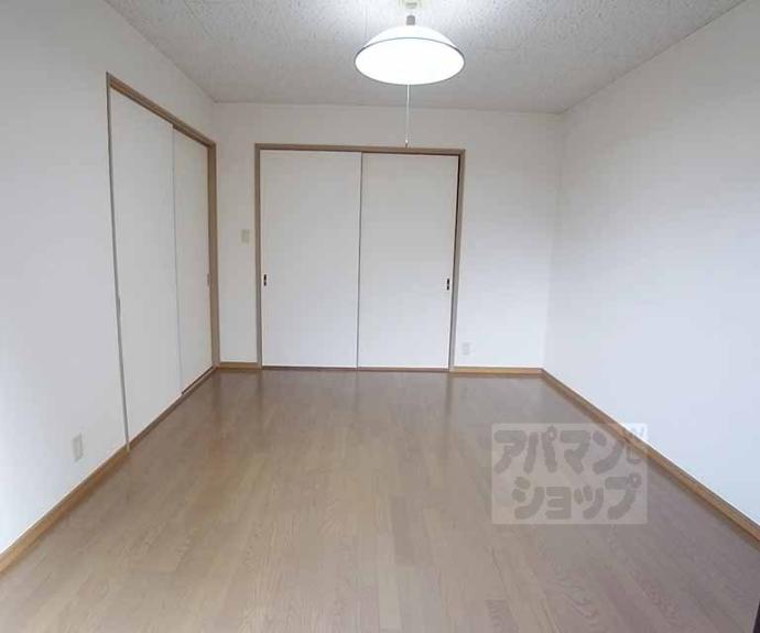 【カースルⅡ】間取