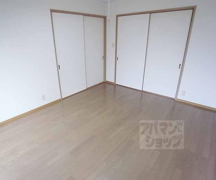 【カースルⅡ】間取