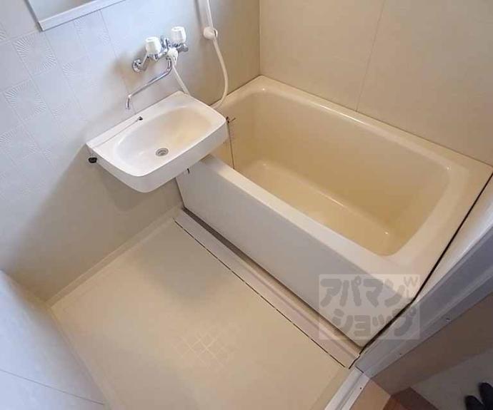 【カースルⅡ】間取