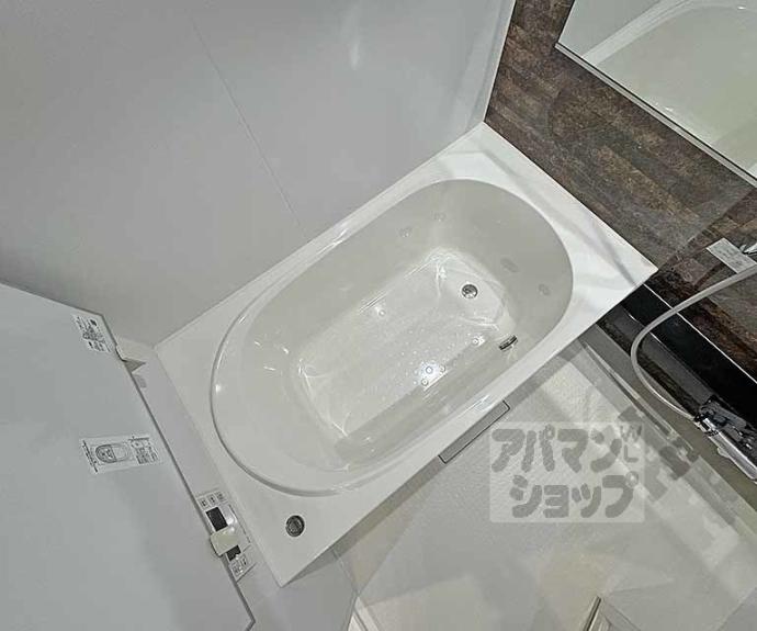 【シャーメゾン洛央】間取