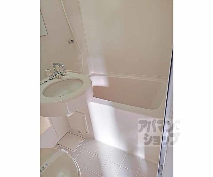 【パラドール伏見】間取