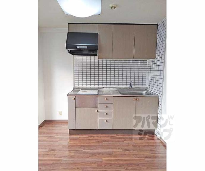 【パラドール伏見】間取