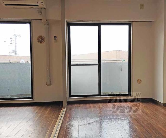 【パラドール伏見】間取