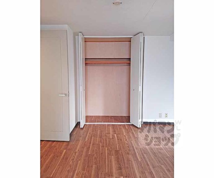 【パラドール伏見】間取