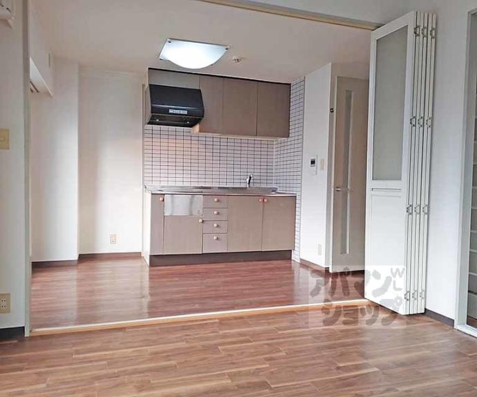 【パラドール伏見】間取