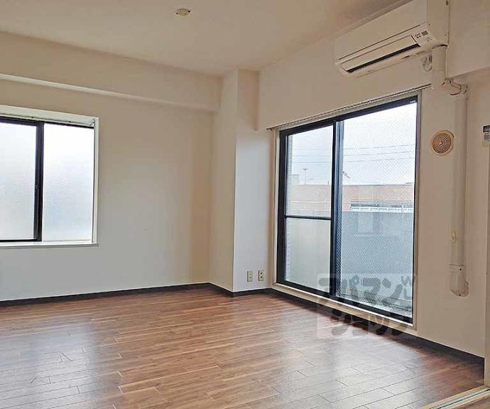 【パラドール伏見】間取