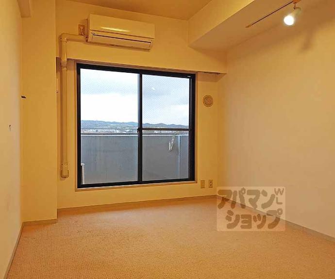 【パラドール伏見】間取