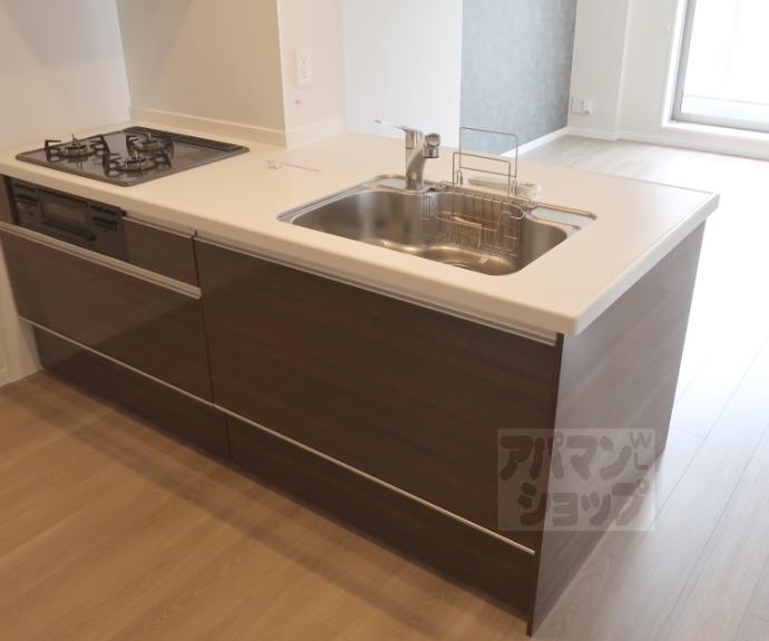 【シャーメゾン烏丸五条】間取