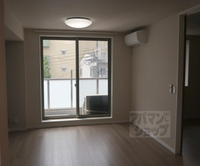 【シャーメゾン烏丸五条】間取