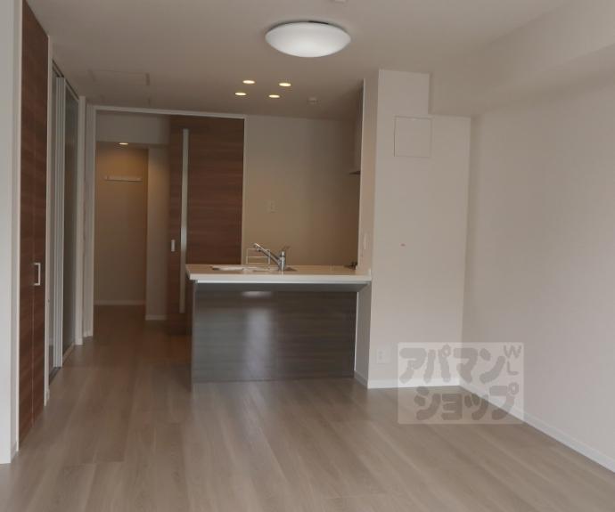 【シャーメゾン烏丸五条】間取