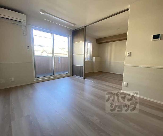 【ソーニョ西京極】間取