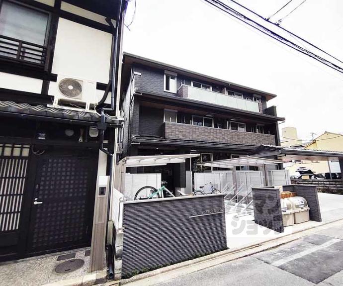 【シャーメゾン烏丸五条】間取