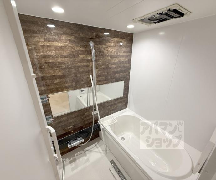 【シャーメゾン烏丸五条】間取