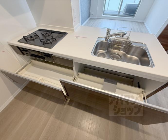 【シャーメゾン烏丸五条】間取