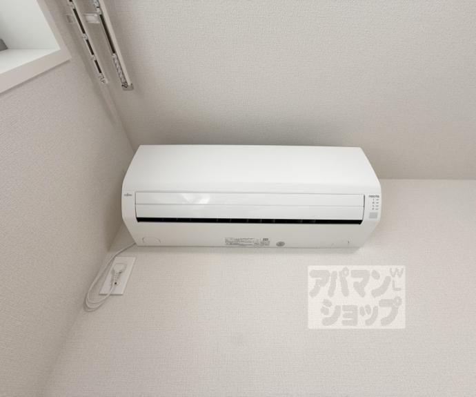 【シャーメゾン烏丸五条】間取