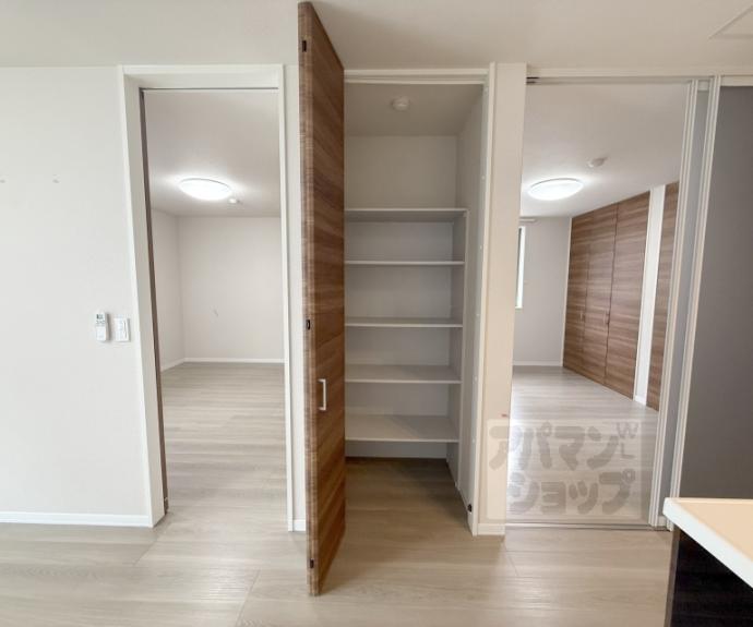 【シャーメゾン烏丸五条】間取