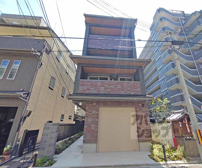 シャーメゾン洛央