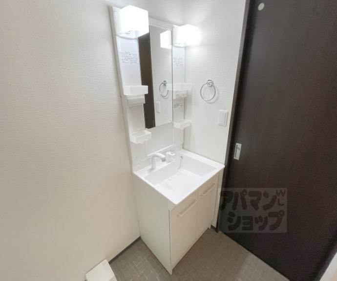 【西ノ京円町アパート】間取