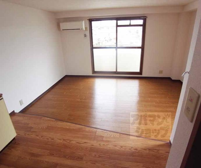 【ジュネス大江】間取