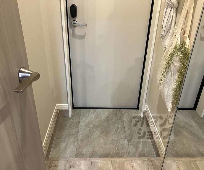 【ＫＲＭ　ＲＥＳＩＤＥＮＣＥ　ＮＡＧＡＯＫＡＴＥＮＪＩＮ】間取