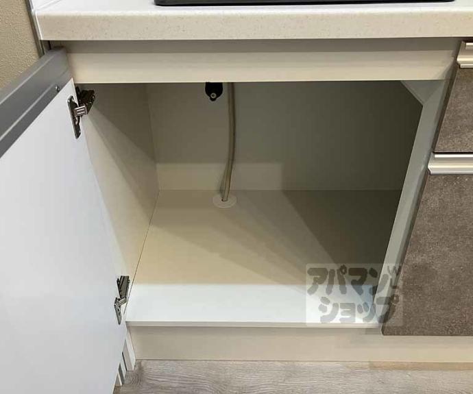 【ＫＲＭ　ＲＥＳＩＤＥＮＣＥ　ＮＡＧＡＯＫＡＴＥＮＪＩＮ】間取