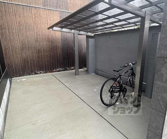 【リベルテ猪熊】間取