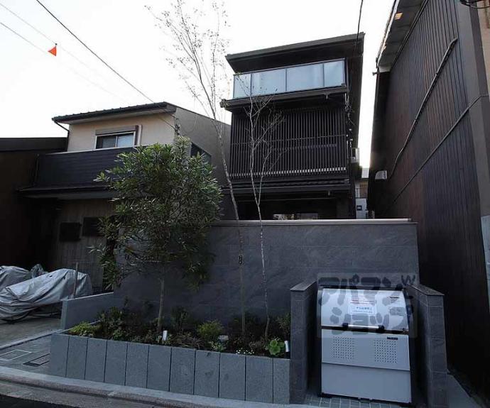 【リベルテ猪熊】間取