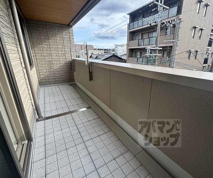 【アウスレーゼ御所】間取