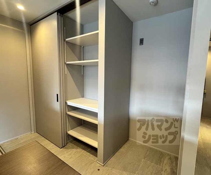 【アウスレーゼ御所】間取