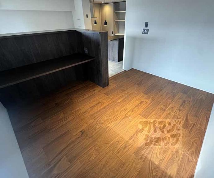 【アウスレーゼ御所】間取