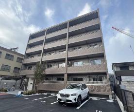 Ｂｅｒｎｉｎａ　Ｐａｌａｃｅ　西院：間取図