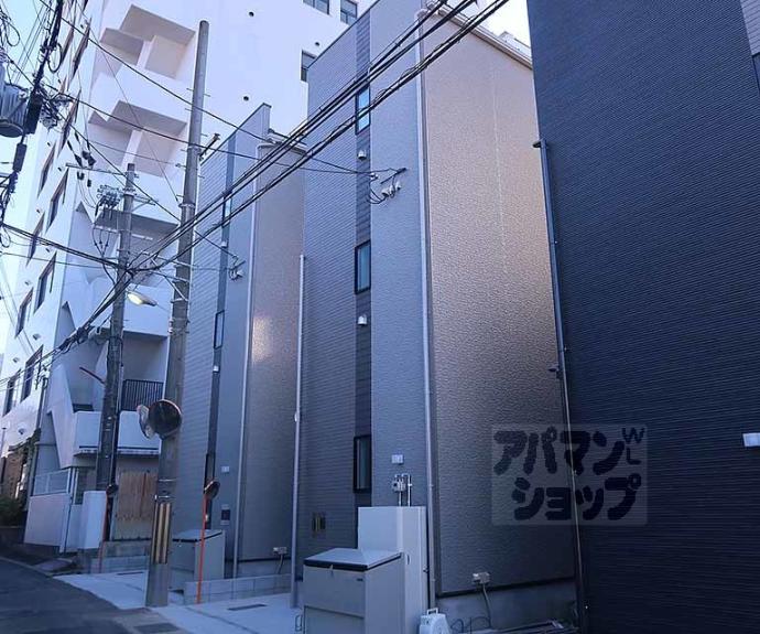 【ＰＲＥＭＩＵＭ　ＣＯＵＲＴ　山科椥辻】間取