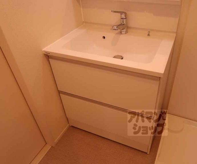 【ＰＲＥＭＩＵＭ　ＣＯＵＲＴ　山科椥辻】間取