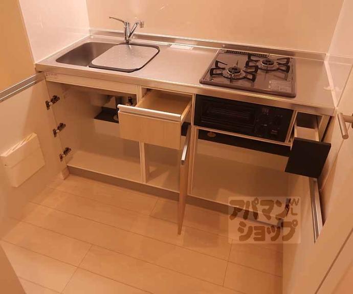 【ＰＲＥＭＩＵＭ　ＣＯＵＲＴ　山科椥辻】間取