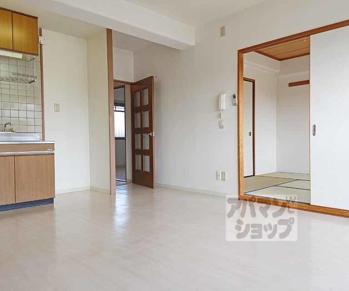 【サン・ステージ１５】間取