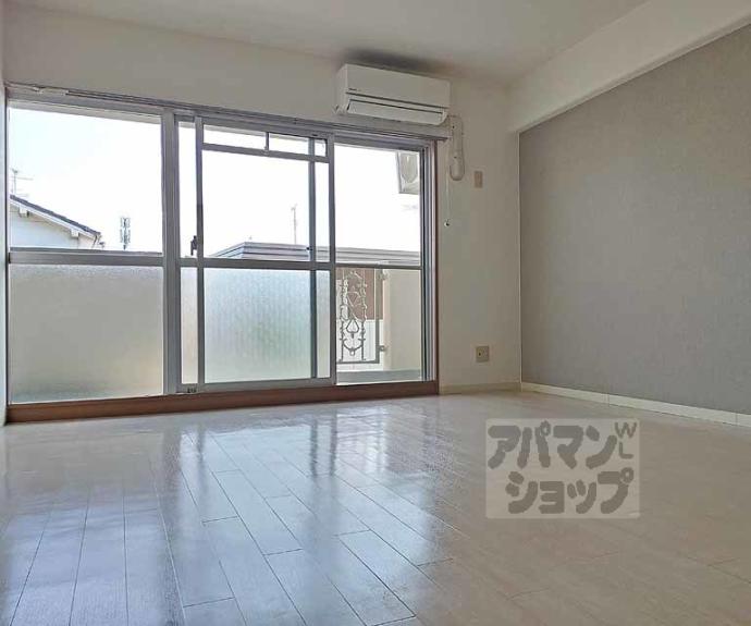 【サン・ステージ１５】間取