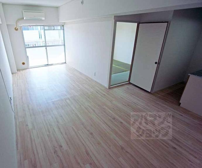 【シャトー深草セカンド】間取