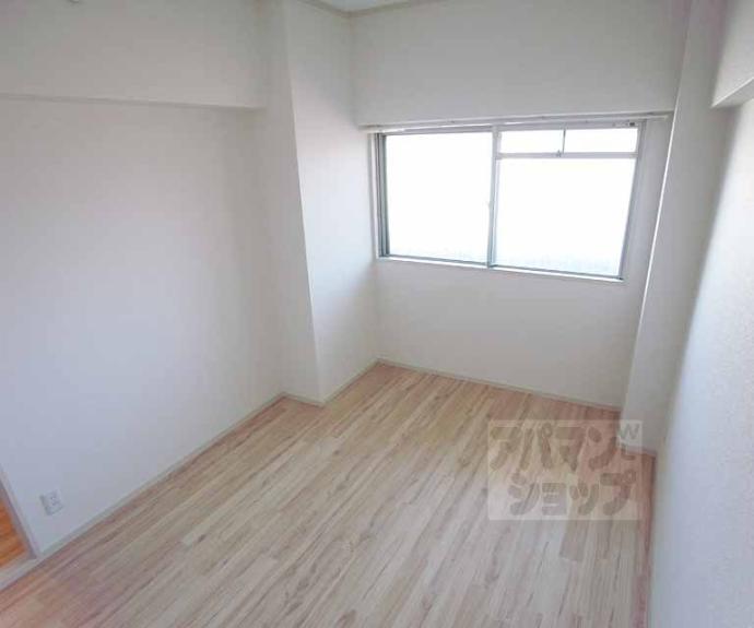 【シャトー深草セカンド】間取