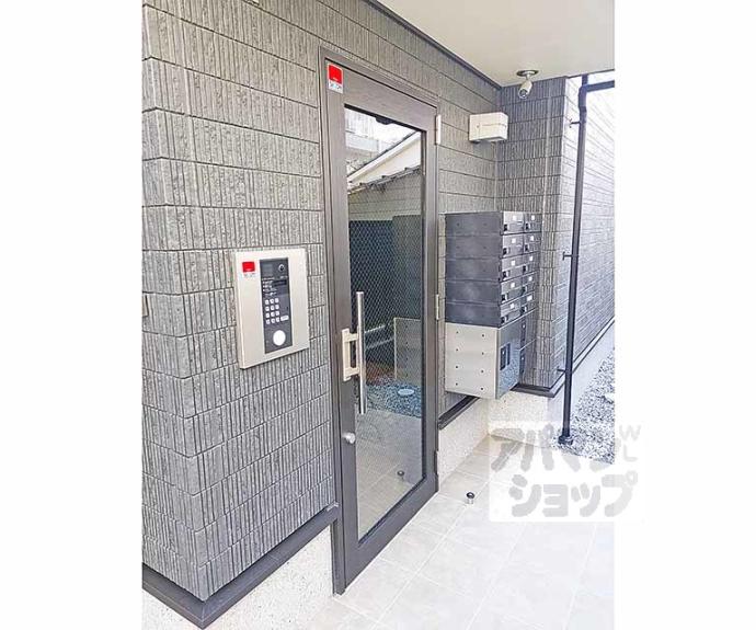 【リ:ルーム 伏見】間取